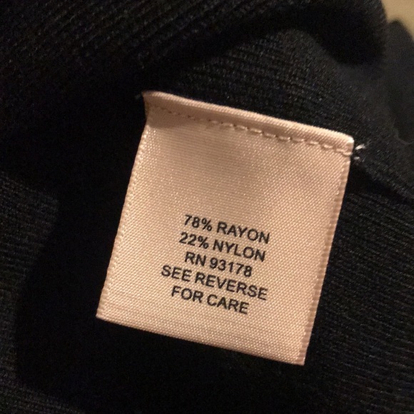 PHILOSOPHY black sleeveless blouse. - Picture 5 of 5